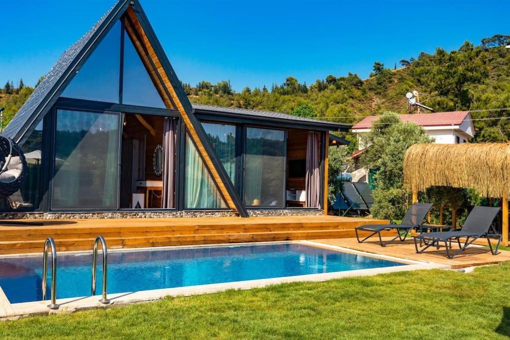 Villa Zeytin Havuzlu Jakuzili Fethiye Exterior photo